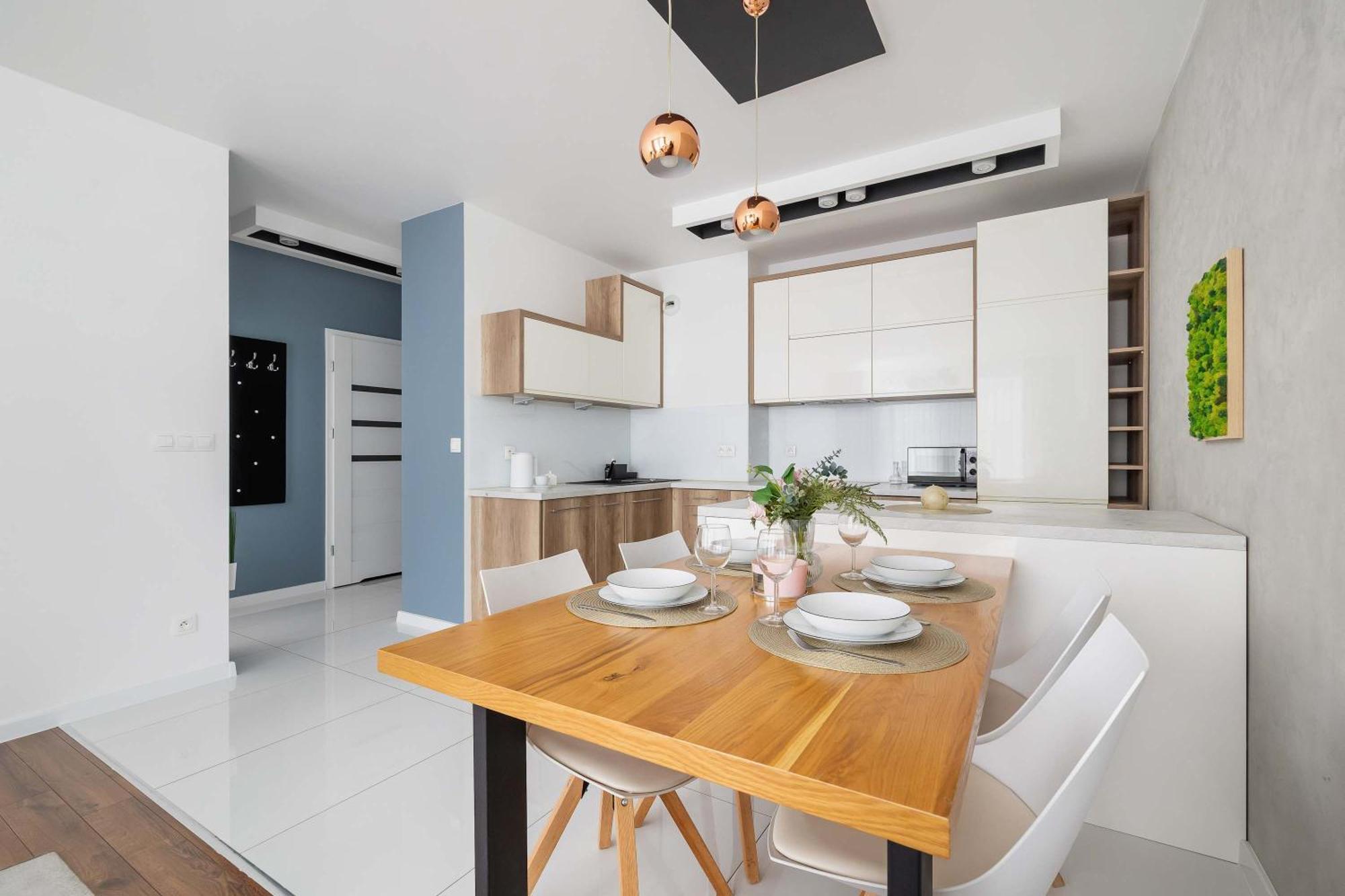 Cosy & Bright With Parking On The Cystersow Street By Renters Apartament Kraków