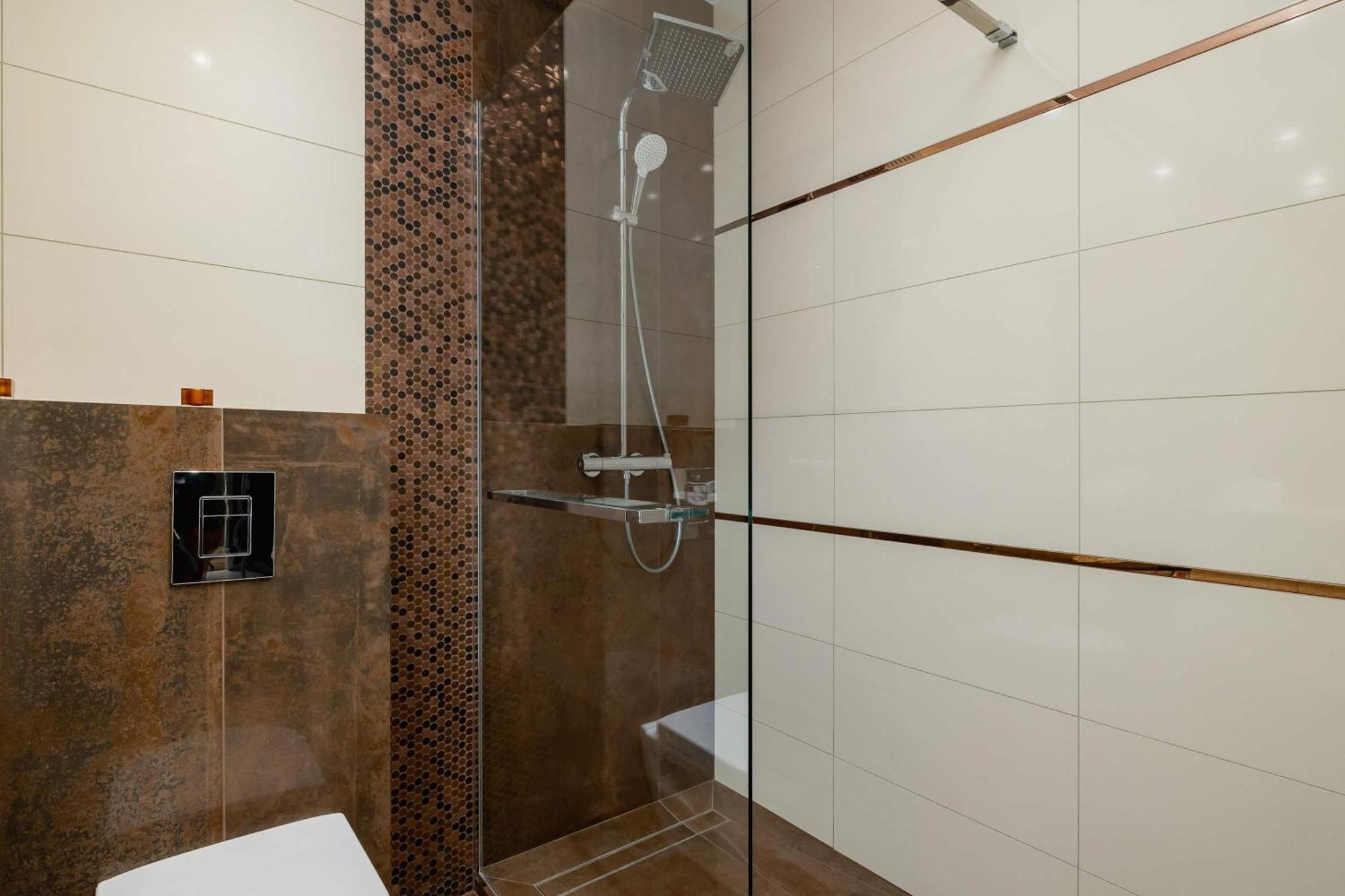 Cosy & Bright With Parking On The Cystersow Street By Renters * Kraków