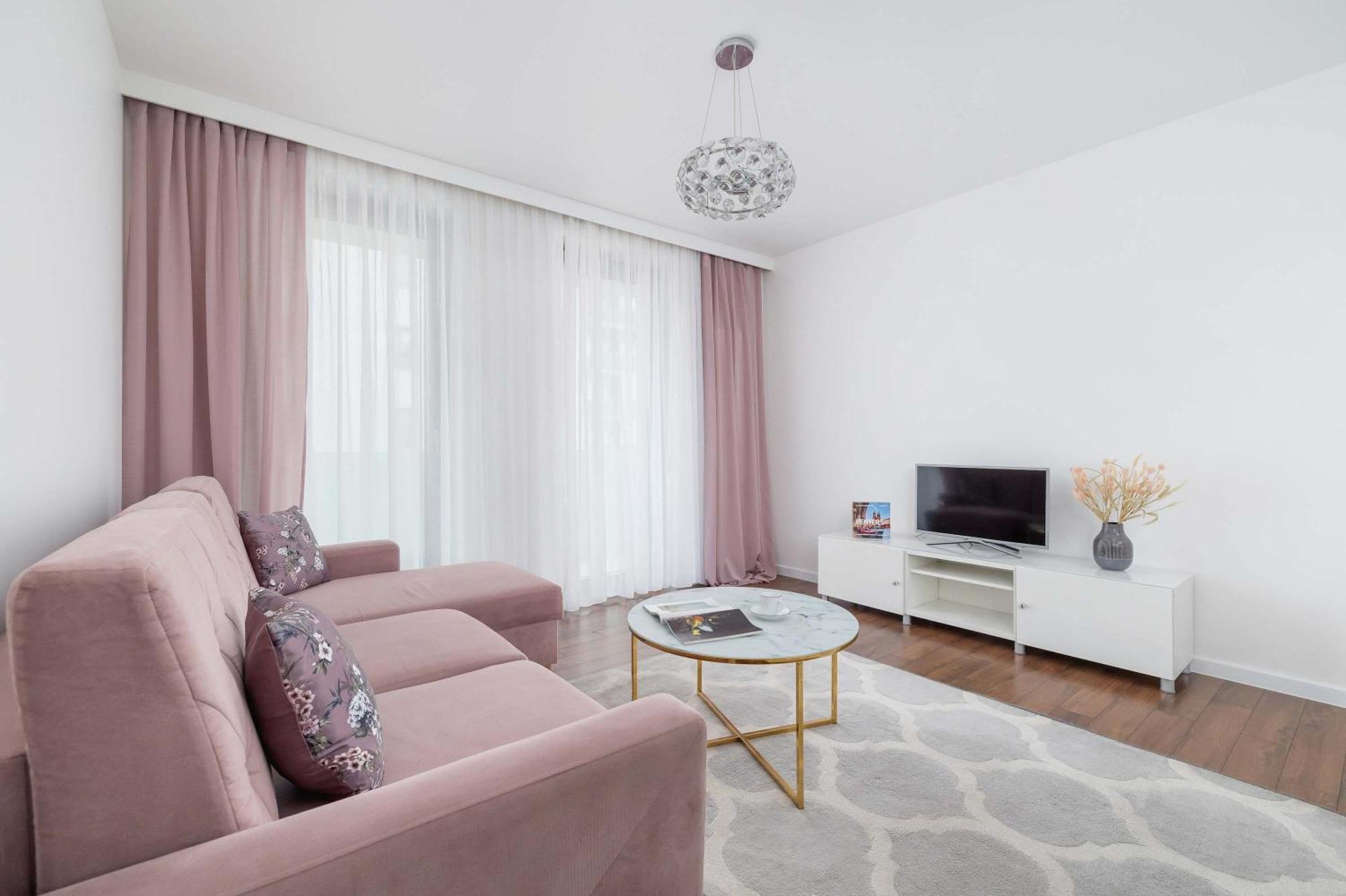Apartament Cosy & Bright With Parking On The Cystersow Street By Renters Kraków